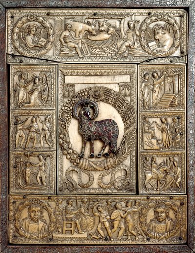 Capa evangélica chamada "Dittico delle cinque parti" (Díptico das cinco partes) em marfim enfeita episódios de caridade de jesus. Século V. Milão, Tesoro del Duomo de Italian School