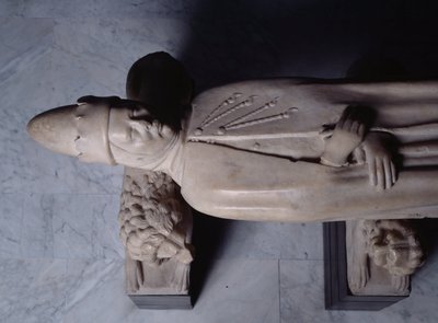 Monumento funerário do primeiro doge de Genoa Simone Boccanegra, detalhe (Escultura em mármore de Italian School