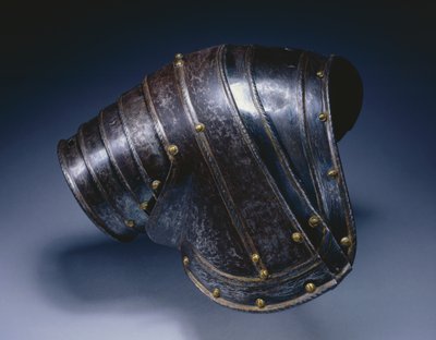 Pauldron para ombro direito, c.1560-70 (aço azulado e dourado) de Italian School