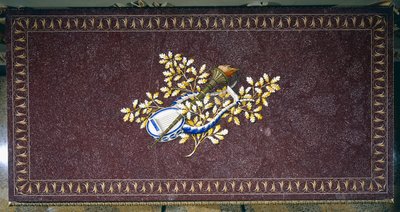 Mesa de pórfiro com mosaico de pedras semi-preciosas, Itália de Italian School
