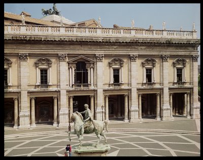 Vista do Palazzo Nuovo e da estátua equestre de Marco Aurélio (121-180 dC) de Italian School