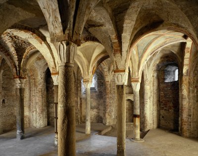 Vista da cripta da igreja de Sant
