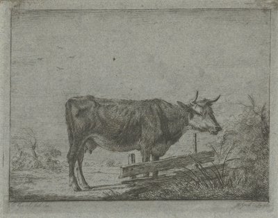 Vaca em pé perto de uma cerca de Jacobus Cornelis Gaal