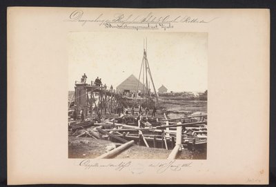 Abaixo da Estação de Bombeamento a Vapor com Vijzels / Capelle aan den IJssel den 15 de junho de 1868 (título no objeto) Recuperação dos Lagos em Schieland leste de Rotterdam (título da série no objeto) de Jacobus van Gorkom jr.