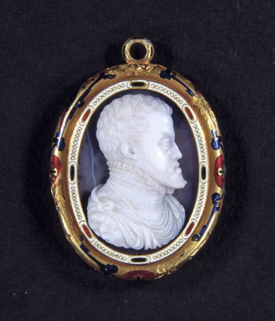 Retrato do Rei Filipe II de Espanha (1527-1598). Medalhão em calcedônia de Jacopo Nizzola da Trezzo