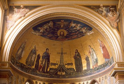 Vista interior da abside da Basílica de São João (San Giovanni in Laterano). Mosaico de Jacopo Torriti (ativo por volta do século 1291-14) e Jacopo da Camerino (ativo por volta de 1288-1331) representando Jerusalém Celeste. Roma de Jacopo Torriti