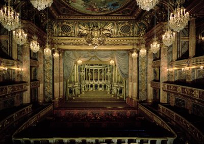 Interior da Opera House, concluído em 1770 (restaurado em 1952-71) de Jacques Ange Gabriel