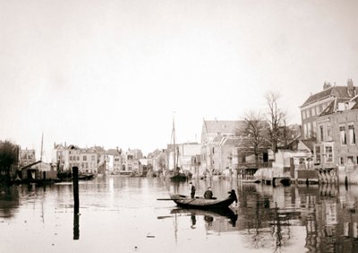 Barco no canal, Dordrecht, Holanda, 1898. de James Batkin