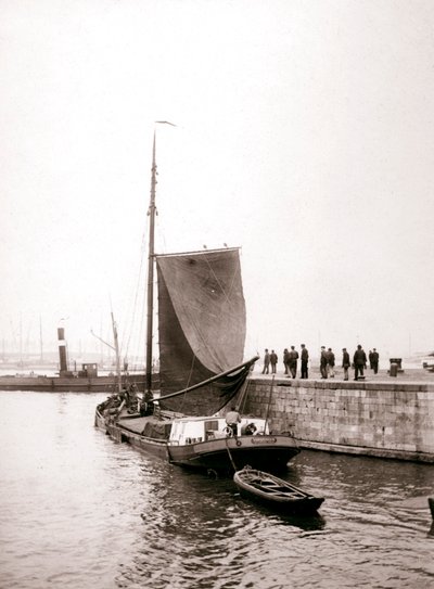 Barco de canal, Marken Islândia, Países Baixos, 1898. de James Batkin