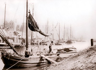 Barcos de canal, Roterdã, 1898. de James Batkin