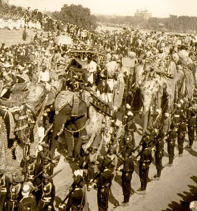 A grande procissão de Durbar, Deli, Índia. 1903 (foto) de James Ricalton