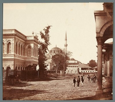 «A rua de Tophanna» [Istambul. Rua em Tophane - ao fundo uma mesquita] de James Robertson