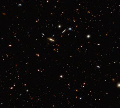 Filamento cósmico ASPIRE (Imagem NIRCam) de James Webb Space Telescope (NASA)