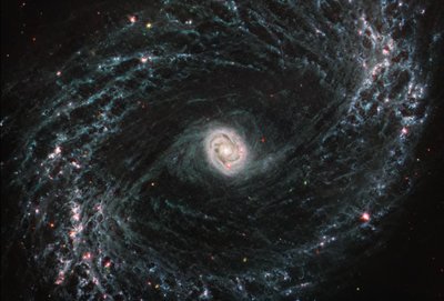 NGC 1433 (Imagem MIRI) de James Webb Space Telescope (NASA)