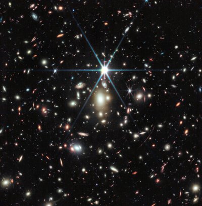 Arco do nascer do sol (Imagem NIRCam) de James Webb Space Telescope (NASA)