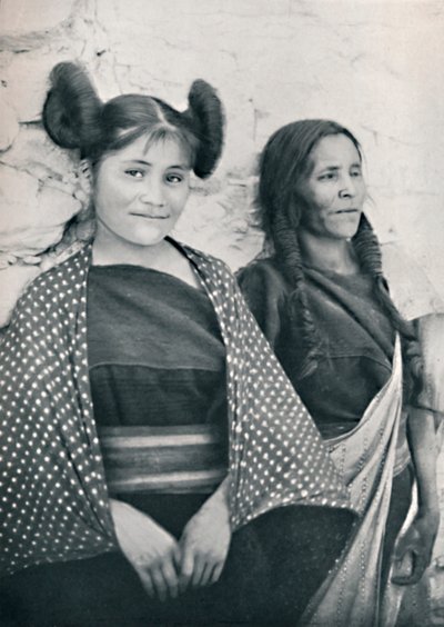 Uma garota do Arizona Hopi e sua mãe, 1912 de James and Pierce