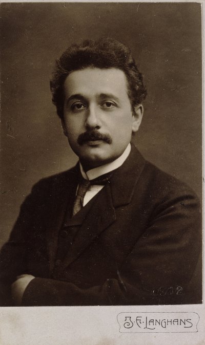 Retrato de Carte-de-visite de Albert Einstein em Praga em 1912, 1912 de Jan Langhans