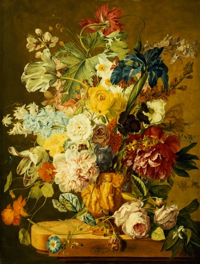 Rosas, peônias, tulipas, corriola, íris, aquilégia, papoula, junquilhos e outras flores em uma urna esculpida em uma borda de pedra de Jan van Huysum