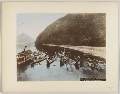 Cormorant Fishing on the Nagara River, Província de Gifu, Japão (foto colorida à mão a p/p) de Japanese Photographer