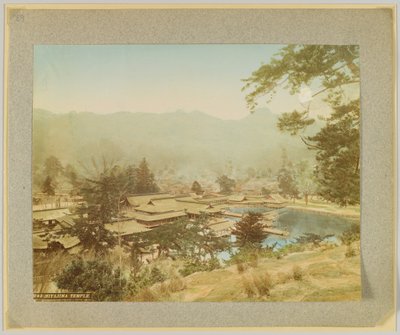 Templo Miyajima, Japão (foto a p/b colorida à mão) de Japanese Photographer