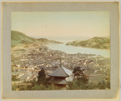 Cidade de Onomichi, Japão (foto a p/b colorida à mão) de Japanese Photographer