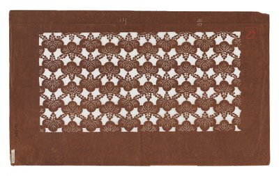 Estêncil de papel (katagami), final do século 19 (papel de casca de amoreira tratado com suco de caqui) de Japanese School