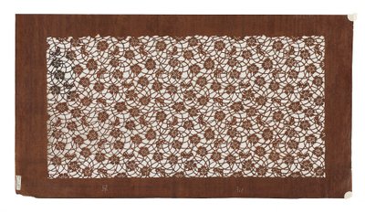 Estêncil de papel (katagami), final do século 19 (papel de casca de amoreira tratado com suco de caqui) de Japanese School