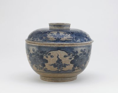 Tigela servindo com cobertura, Arita, prefecture de Saga, período de Edo, recente 17º século (cerâmica) de Japanese School