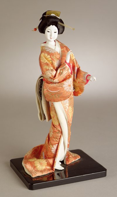 Boneca de senhora em pé, japonesa de Japanese School