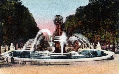 Paris: vista da fonte das quatro partes do mundo (quatro partes do mundo), ou da fonte do observatório ou da fonte de Carpeaux na Place Camille Jullian, Jardin du Luxembourg, construída entre 1867 e 1874 pelo arquitecto Gabriel Davioud (1824 de Jean Baptiste Carpeaux