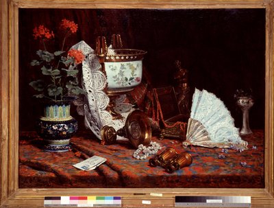 A natureza morta tem o ventilador Mesa coberta com um vaso, pote de gerânios, binóculos. Pintura de Jean Baptiste Olive (1848-1936) Século XX Sol. 85x115 cm Menção obrigatória: Coleção fundações relativas à provence, Marselha de Jean Baptiste Olive
