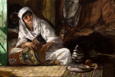 Interior de um harém em Marrocos, pormenor: mulher tocando a derbouka de Jean Joseph Benjamin Constant