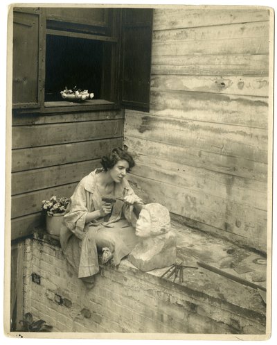 Edith Unger do Salão de Chá do Chapeleiro Louco de Jessie Tarbox Beals