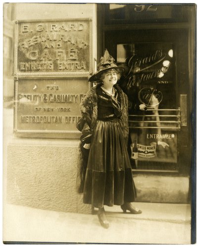 Madame Girard de NY, famoso restaurante no centro 92 William St, 1910 de Jessie Tarbox Beals