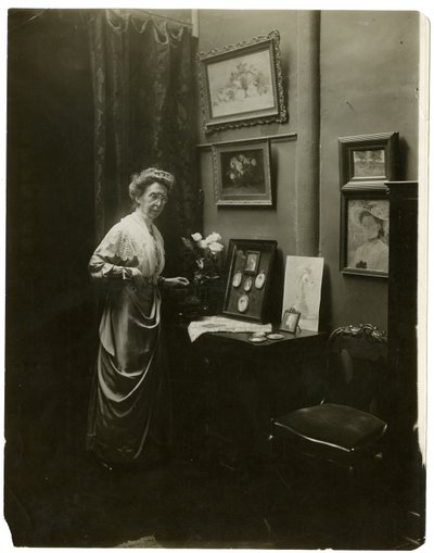 Miss Wilmut, c.1905-18 (foto gelatina prateada) de Jessie Tarbox Beals