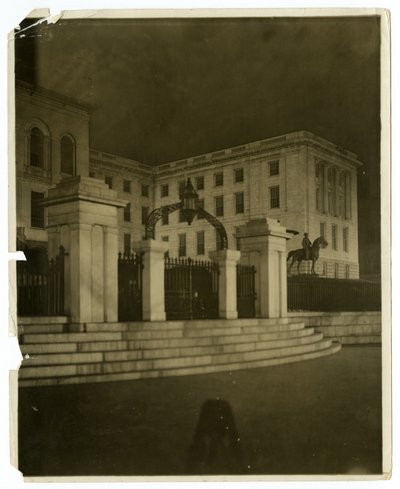 State House, Boston, EUA, c.1902-10 (foto em prata gelatina) de Jessie Tarbox Beals