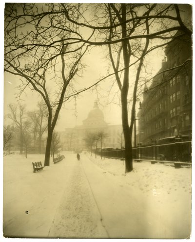 State House in Storm, Boston, EUA, c.1902-10 (foto em prata gelatina) de Jessie Tarbox Beals