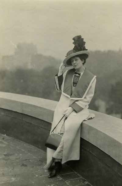 Viola Allen, c.1920-30 (foto gelatina prateada) de Jessie Tarbox Beals