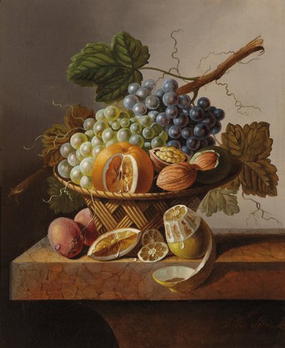 Uvas, laranja e nozes em uma cesta de vime com limão e ameixas, tudo em uma borda de mármore de Johannes Cornelis Bruyn