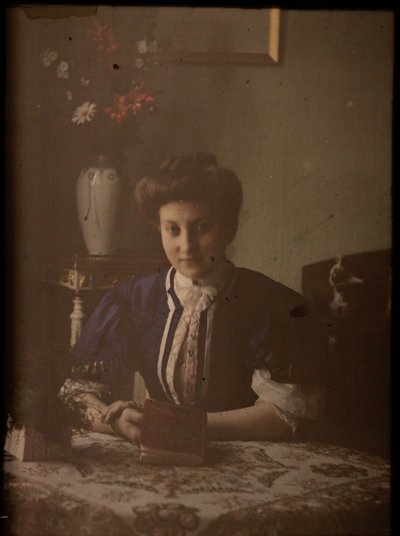 Mulher na mesa de Johannes Hendrikus Antonius Maria Lutz