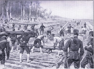 Engenheiros japoneses construindo uma estrada de madeira para as tropas, ilustração fromCassells História da Guerra Russo-Japonesa Vol 1, c.1900 de Johannes Hermann Barend Koekkoek