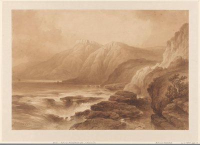 Vista de uma costa rochosa alta, com uma fortaleza em um dos picos das montanhas de Johannes Hilverdink