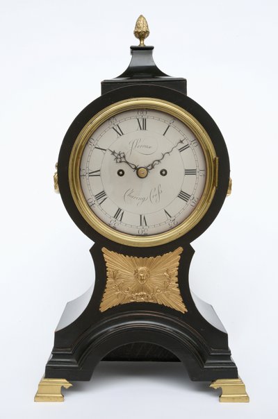 Balloon Clock, c.1760 (latão e madeira de fruta carbonizada) de John Leroux