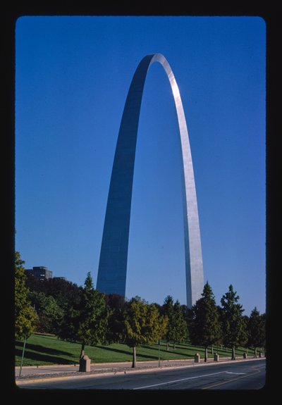 Gateway Arch, Saint Louis, Missouri, EUA de John Margolies