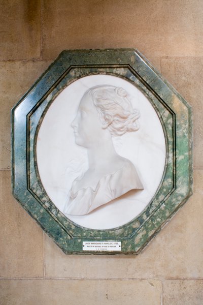 Relevo básico de Margaret Cavendish, mais tarde Duquesa de Portland, c.1723 (mármore) de John Michael Rysbrack