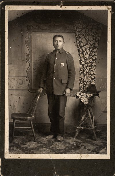 John Hinshaka, Cherry Creek, Dakota do Sul, 1890 (impressão de albume) de Johnson Brothers