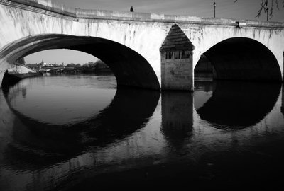 Paris na primavera, 2022 (foto) de Jon Nicholson