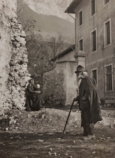Álbum "Meine weltkriegs - Erinnerungen South-West Front (Caríntia, Itália, Tirol do Sul) (My world war - memories of the South-Western Front in Carinthia, Italy, Trentino-Alto Adige) 31/03/1915-12/11/1918 - Josef Zohles Wien ": velho em uma estrada de camp de Josef Zohles