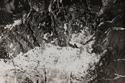 Álbum "Meine weltkriegs - Erinnerungen South-West Front (Caríntia, Itália, Tirol do Sul) (My world war - memories of the South-Western Front in Carinthia, Italy, Trentino-Alto Adige) 31/03/1915-12/11/1918 - Josef Zohles Wien ": vista aérea da zona de guerr de Josef Zohles