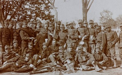 Álbum Meine weltkriegs - Erinnerungen South-West Front (Caríntia, Itália, Tirol do Sul) (My world war - memórias do South-Western Front em Carinthia, Itália, Trentino-Alto Adige) 31031915-12111918 de Josef Zohles